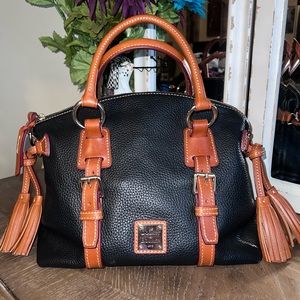 Clean inside out. No marks No Smells